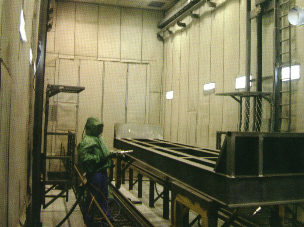 Industrial Sand Blasting BoothAbrasive Blast Booth And Spray Paint Booth (4).jpg