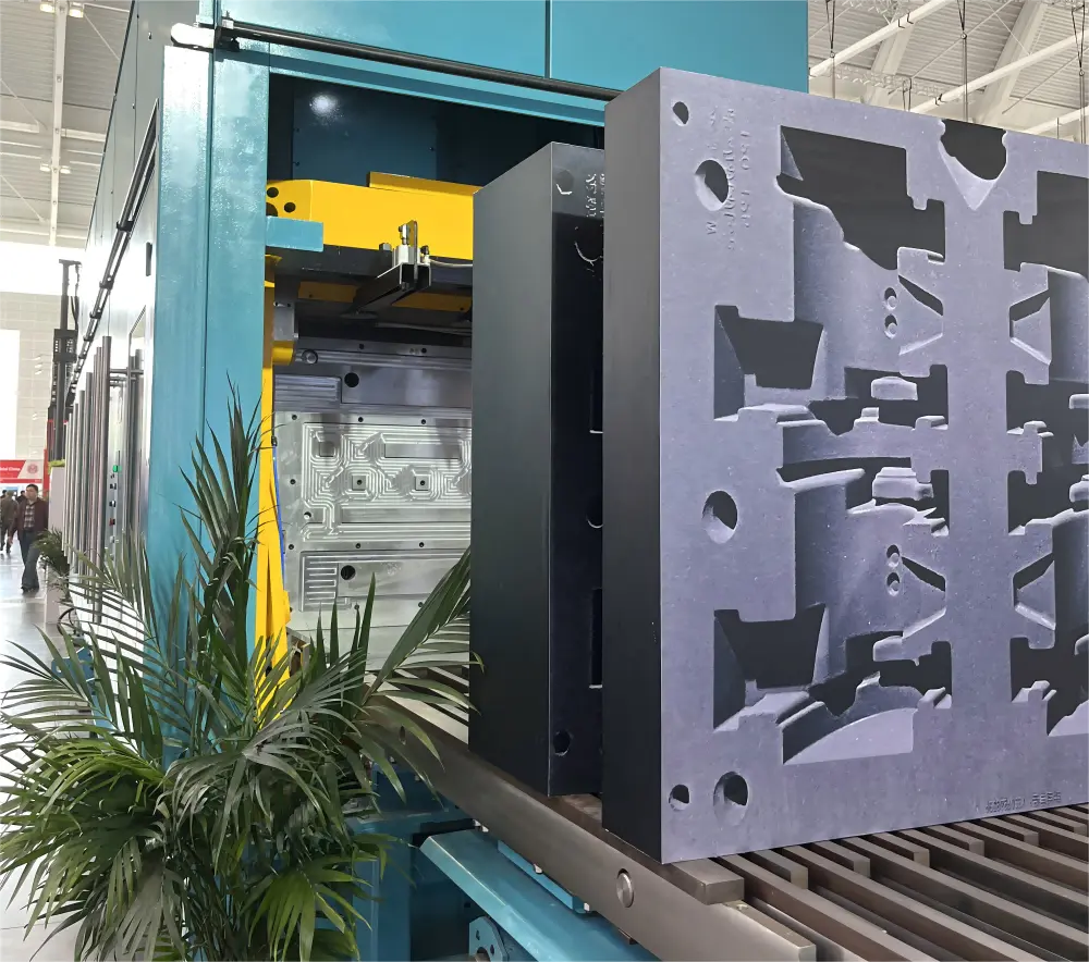 Automatic Claygreen sand moulding production line Vertical Flaskless Molding Machine (24)(1)7na