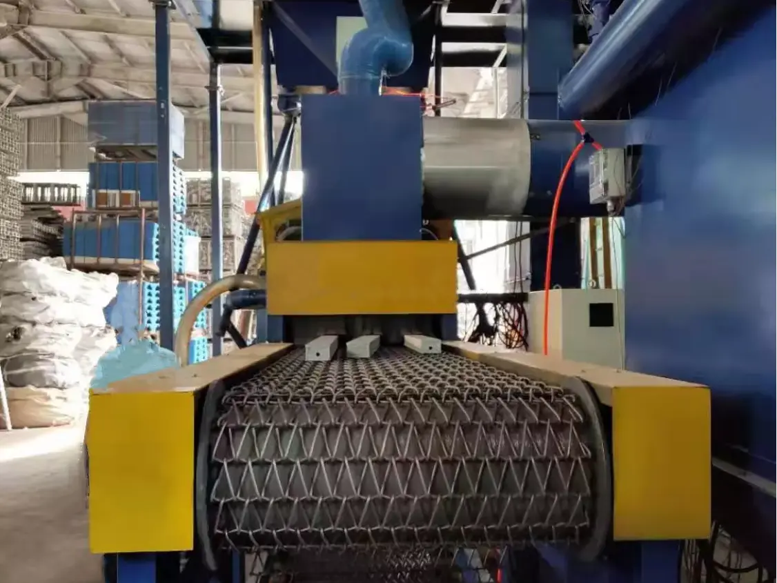 Mesh Belt Shot Blasting Machine provide high volume production and cost effective performance for deburring, cleani (6)1li