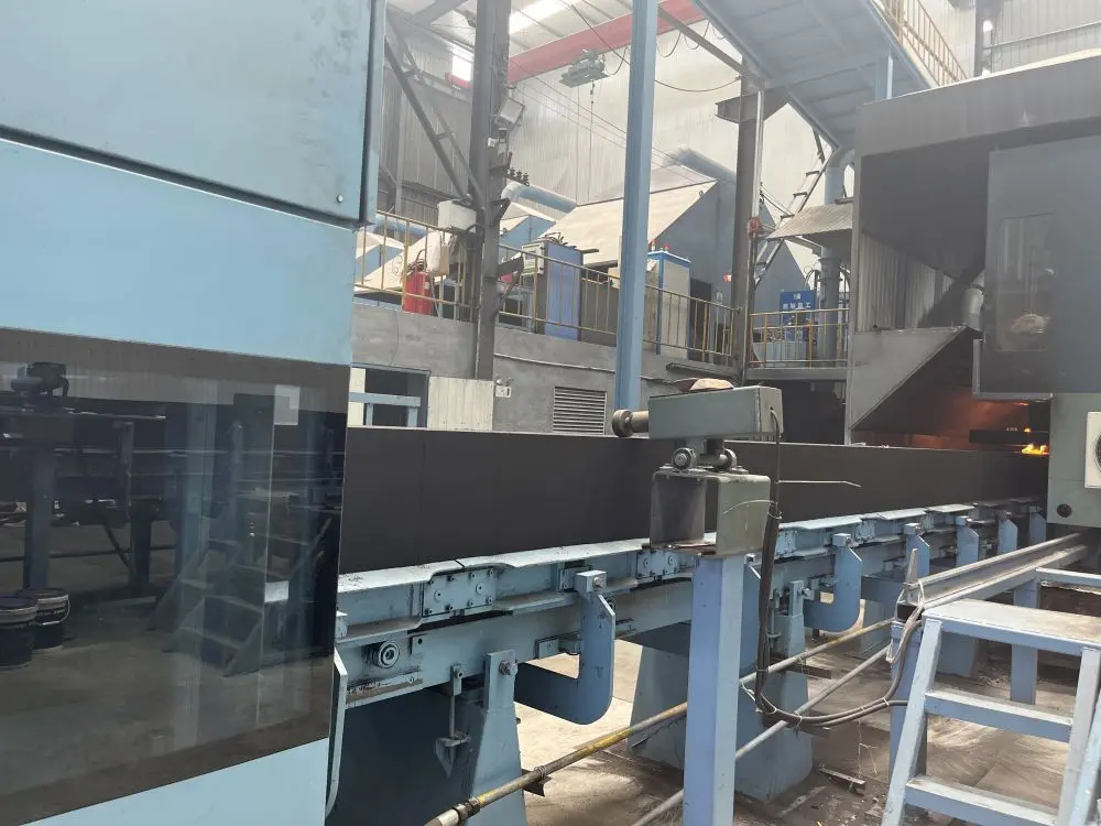 Automatic Clay  Green sand moulding production line Vertical Flaskless Molding Machine-3 (1 (3).jpg