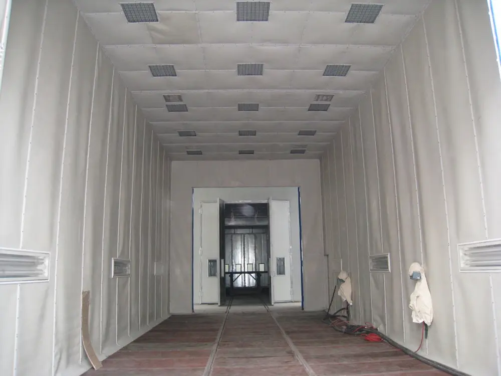 Industrial Sand Blasting BoothAbrasive Blast Booth And Spray Paint Booth (6).jpg